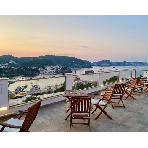 Domus Ɫ Ponza SeaView
