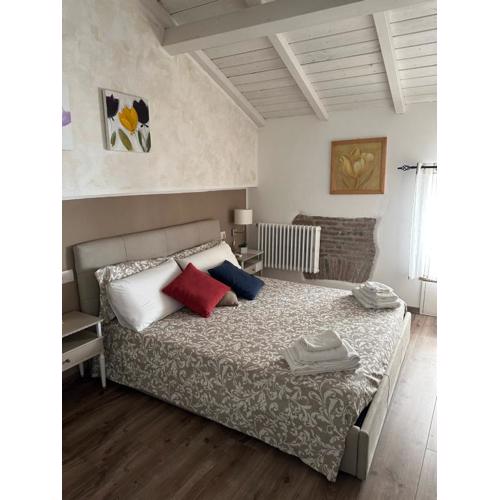 DOMUS TUSCIA APARTMENTS San Faustino guesthouse