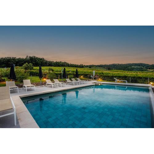 Donato Farmhouse Apartment with shared Pool