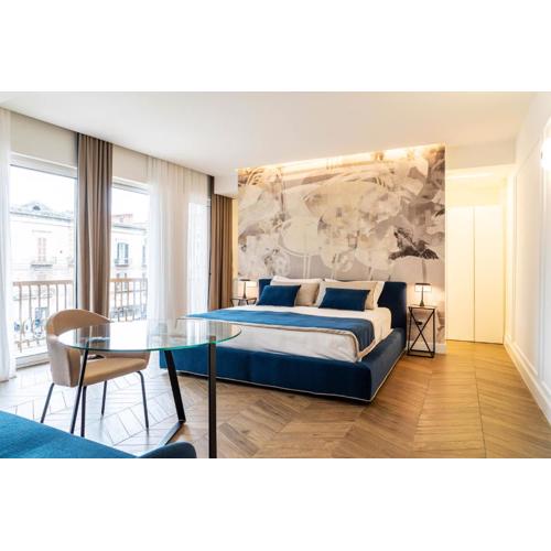 Donna Giacinta Blu Luxury Flat