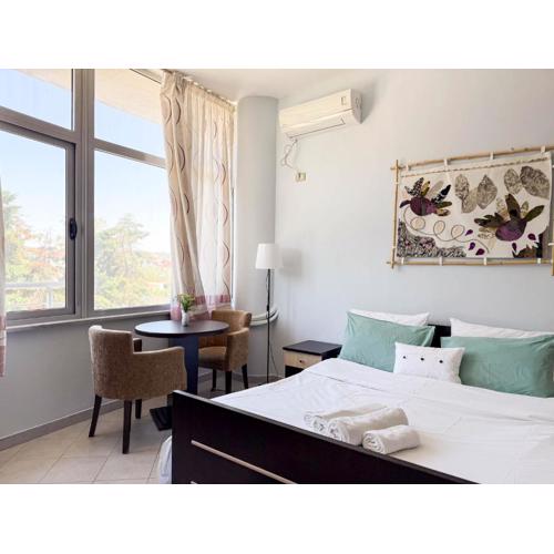 Double Room with en-suite bathroom