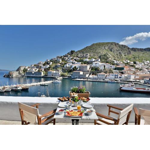 Douskos Port House