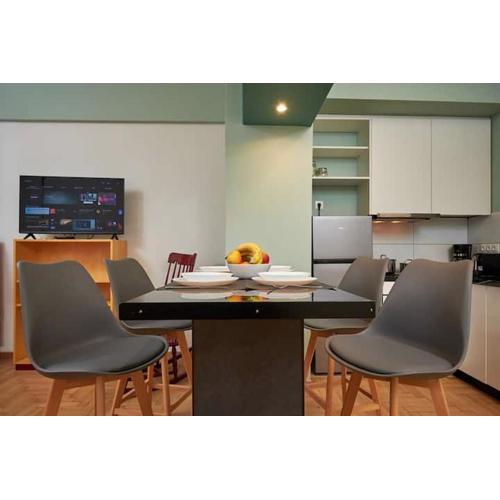 Downtown Dream Studio Retreat in Athens!