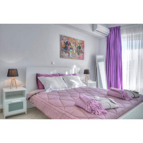 Downtown Glyfada smart apartment