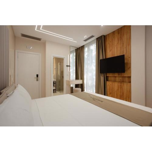 Downtown Hotel