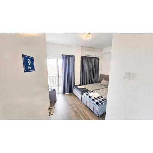Downtown Rooms, Next To The Chabad Lubavitch