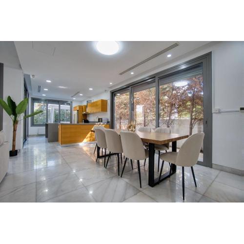 DownTown Villa 2