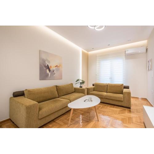 Dream Athens Stay Cozy 3BR with balcony