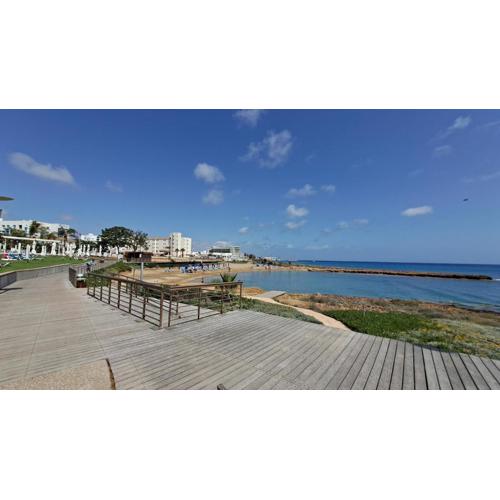 Dream beach house and Protaras