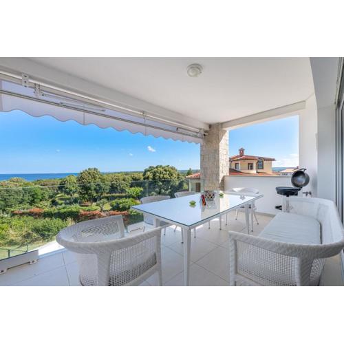 Dream Lounge with sea view