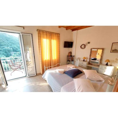 DRYOPI Holiday House