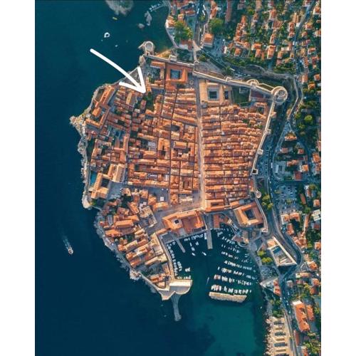 Dubrovnik sweet little corner apartment