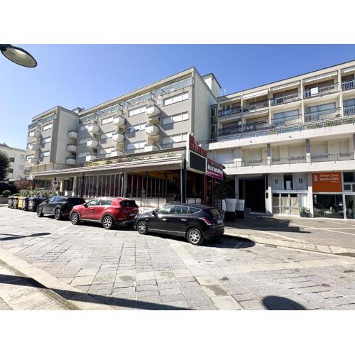 Due Camere, Centrale, Vicino al Mare - MARINA MARCONI