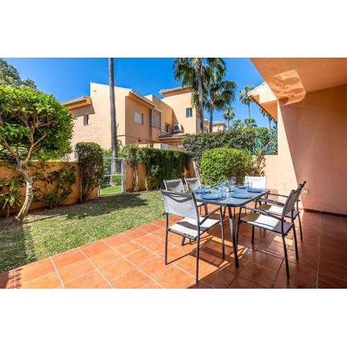 Dunas Beach garden, Marbella 3 beds, 100 mts from the sea