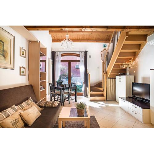 Duplex at the entrance to Venice 2 bathroom and terrace