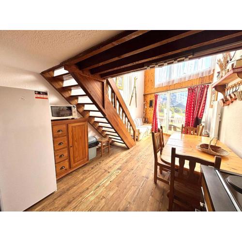 Duplex aux Ménuires, 3 pièces, 8 pers., pieds des pistes, balcon sud - FR-1-452-238