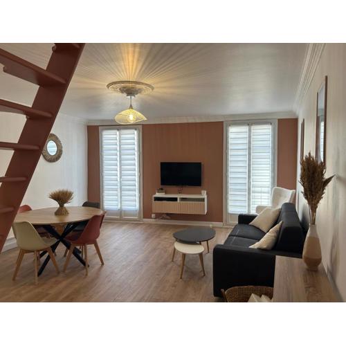 Duplex climatisé proche port Toulon