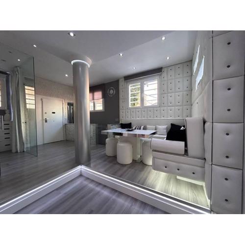 Dúplex para 8 personas con Sauna Jacuzzi y Cine