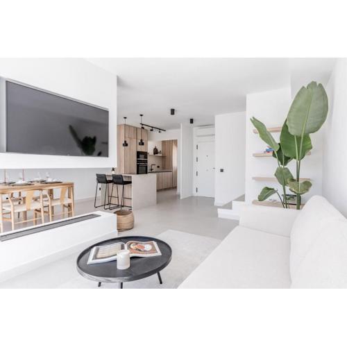 Duplex Renovated Luxury 3BED Apartment in Aloha Marbella