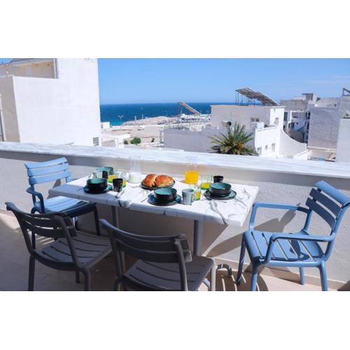 Duplex terrasse vue mer et ville, Pieds dans l\