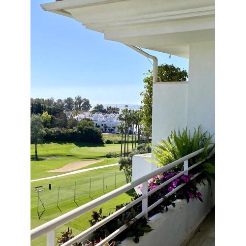 Duplex vistas al golf Guadalmina Marbella