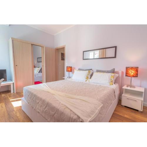 Durres Central Luxurious apartament