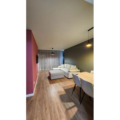 Durres City Center Apartment With a View
