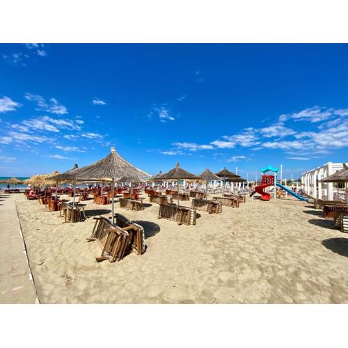 Durres, Plazh 13, Albania
