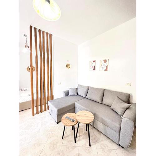 E Apartment