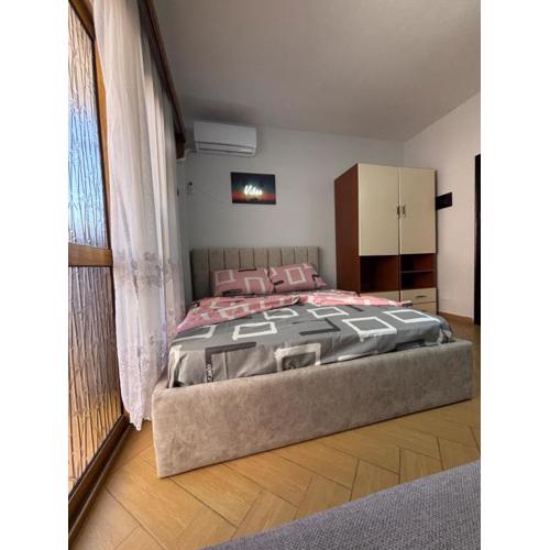 E2 Vibe Home
