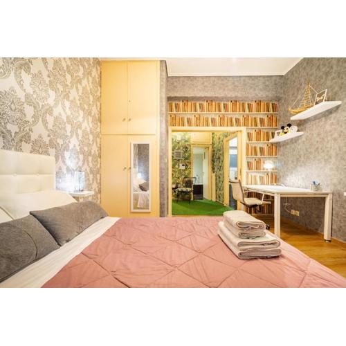 Easily accessible secure Ground floor with breakfast items