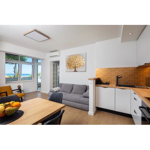 East Side Apartment