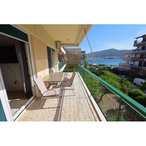 Eclectic Apartment with Stunning Seaview