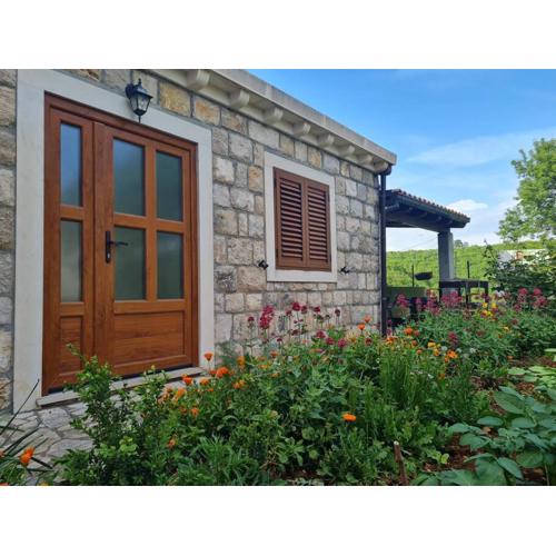 Eco-green cottage