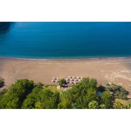 Eden Bungalows and Beach