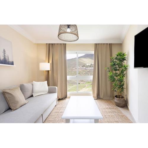 EDEN RENTALS Adeje Pearl Lovely City Center Private Parking