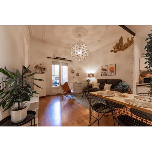 Eixample Apartment