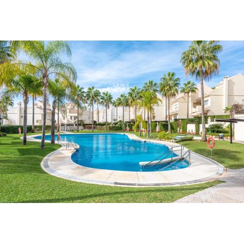 El Arenal Townhouse By The Beach With Swimming Pool - EaW Homes