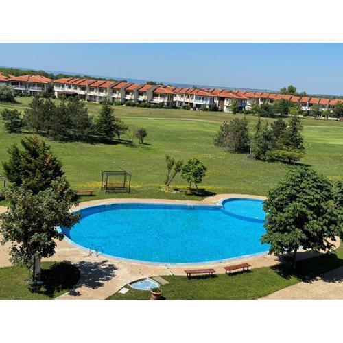 EL-EM Apartments-G 402