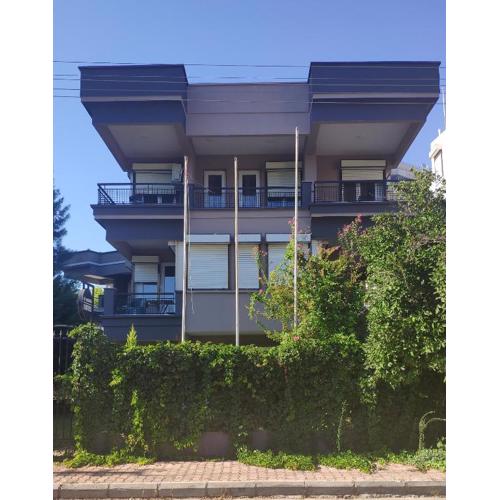 El Mundo Suites