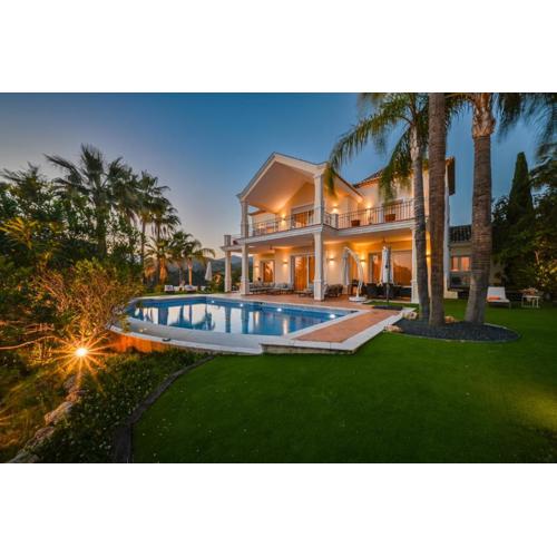 El Rosario large villa w heated pool