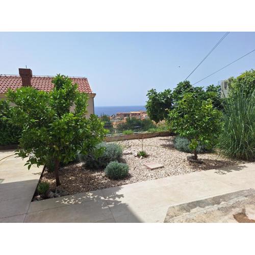 Elanza Villa