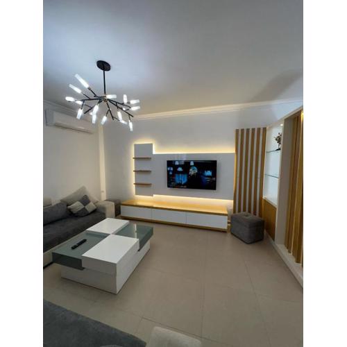 Elby Apartment ,Airport pick up drop off