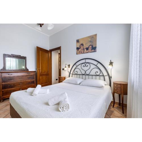 Elegance 5 minutes from the Center - Free Park Wi-Fi & AC