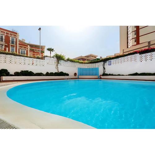 Elegancia y Confort en Playa Jardín