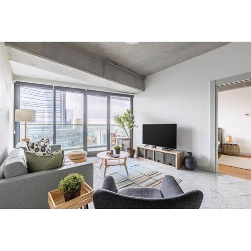 Elegant 1bd Terrace Gem Poolparking! #344