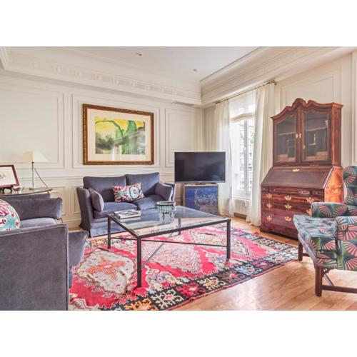 Elegant 3-Bedroom Apartment in Exclusive Barrio Salamanca Stylish & Spacious, Padilla III