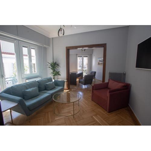 Elegant Apartment Downtown Athens II