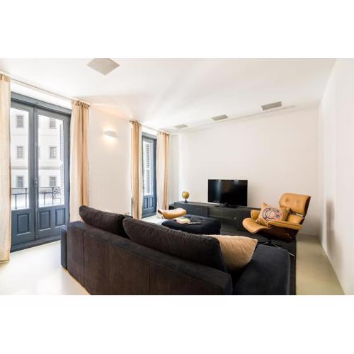 Elegant apartment in front of the Reina Sofia-SMCAB2