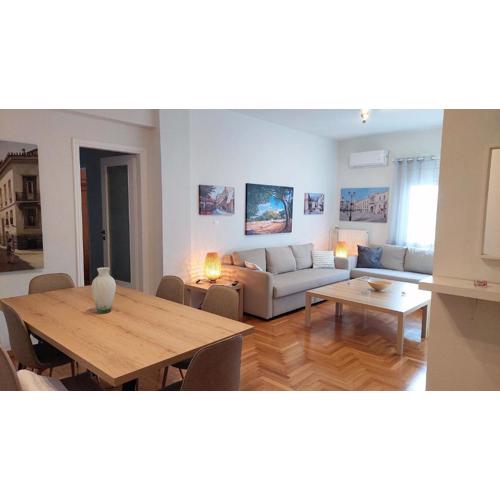 Elegant apartment in Plaka